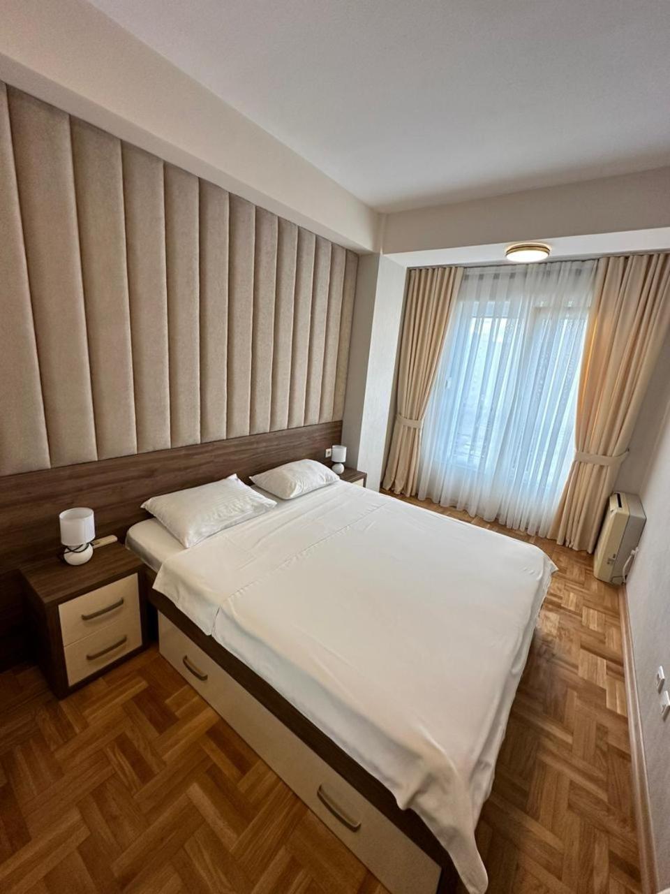 Apartments 28 Podgorica Buitenkant foto